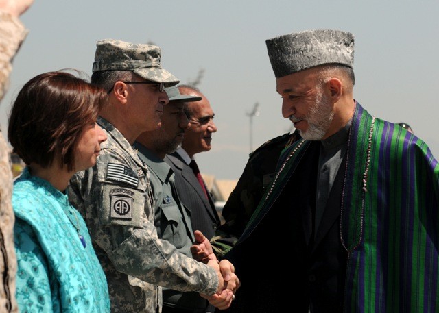President of Afghanistan visits Afghan and Coalition Forces on BAF