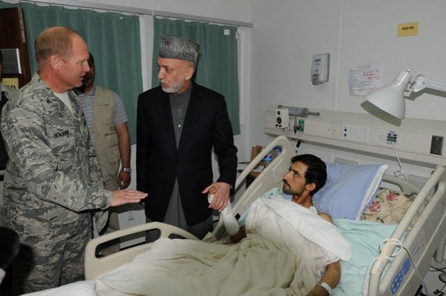 President of Afghanistan visits Afghan and Coalition Forces on BAF