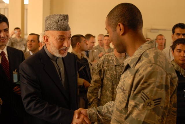 President of Afghanistan visits Afghan and Coalition Forces on BAF