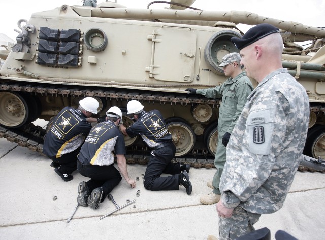 U.S. Army pit crew receives Army Strong lessons at Fort Benning