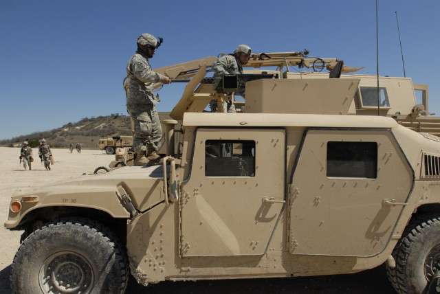 Digital Master Gunners Leverage Past Experience to Support Units