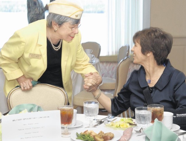 Foundation, Fort Belvoir honor military spouses