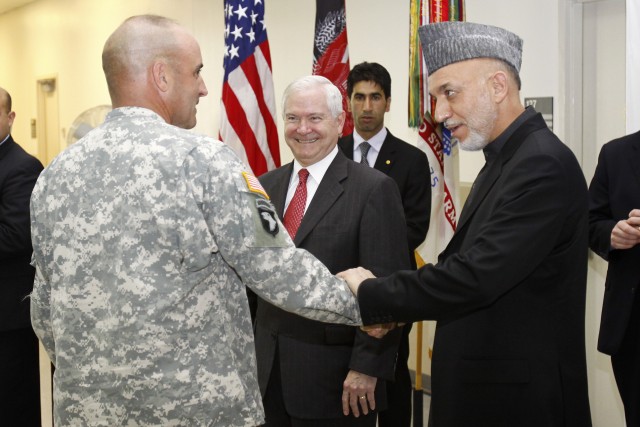 Karzai visits Fort Campbell 
