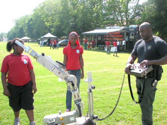 Safety partnership links students, law enforcement