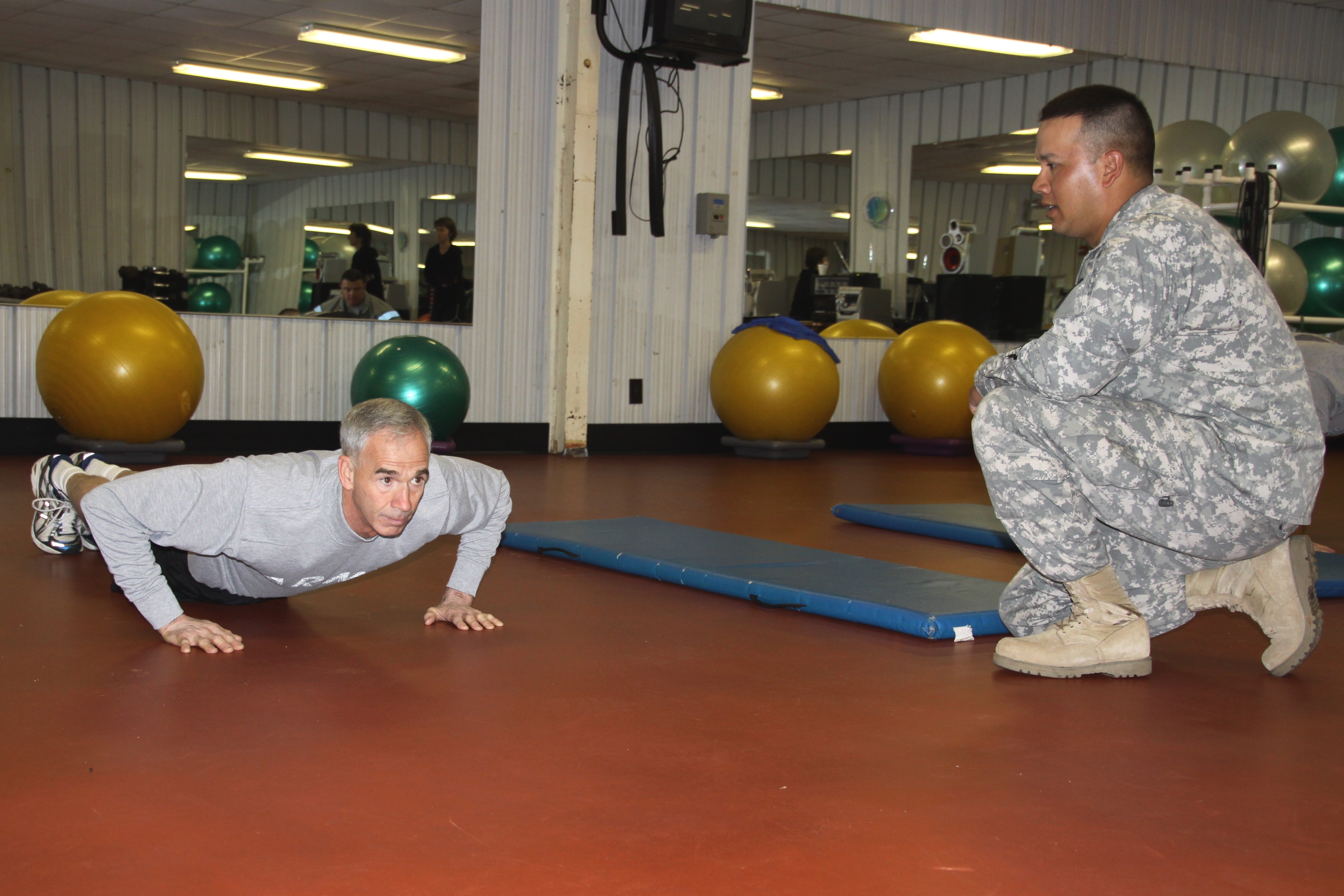 Army general leads by example | Article | The United States Army