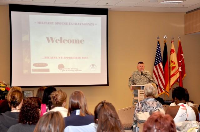 Military Spouse Extravaganza focuses on services, sacrifices of Army husbands and wives