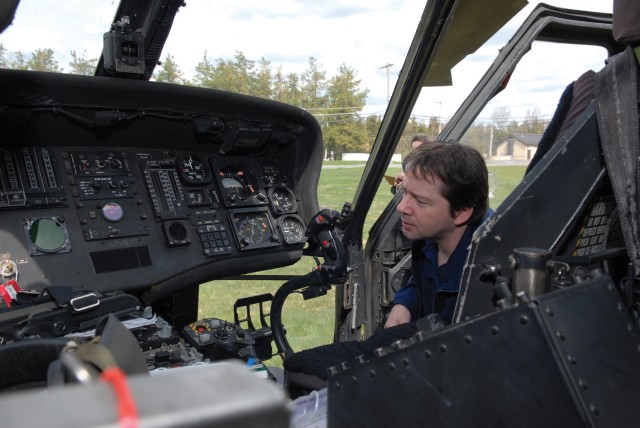 Reality check: Training day provides insight to avionics techs