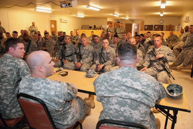 Wounded warriors spur recovery with Iraq visit