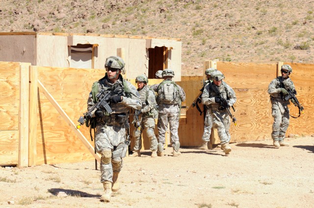 Dragon Company, 3rd ACR conducts NTC convoy live fire | Article | The ...