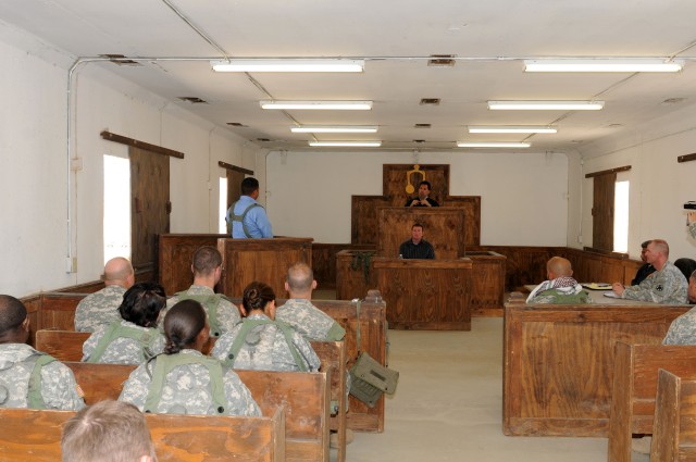 Brave Rifles legal team learns Iraqi justice