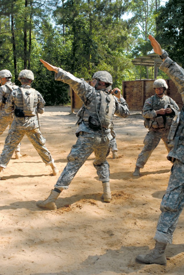 &#039;This is real&#039;: Basic training Soldiers learn hand grenade techniques