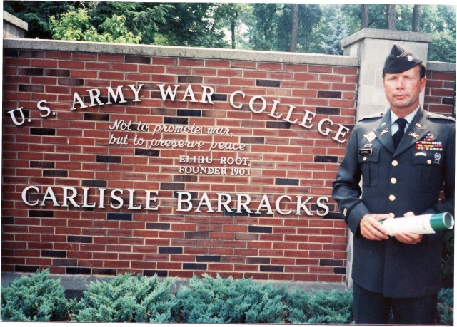 FORSCOMAca,!E+commanding general to retire after 40 years of dedicated service