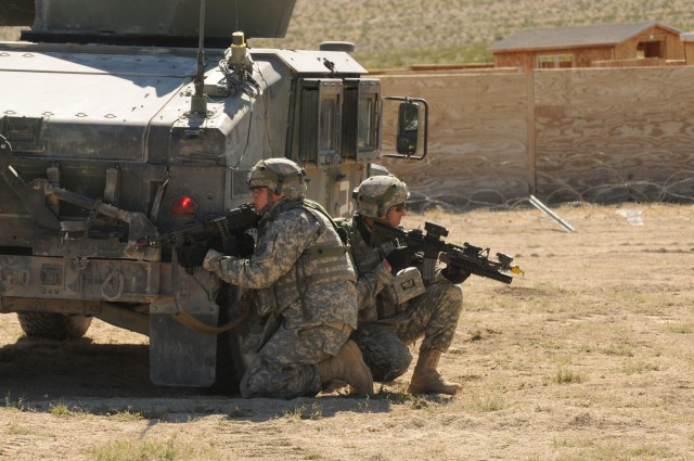 3rd ACR Soldiers training at NTC