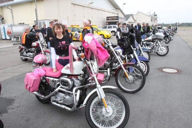 Bikers learn safety tips, show style during motorcycle rally