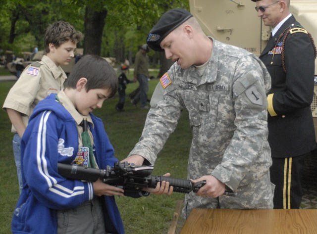 Big Red One Soldiers participate in Scout-O-Rama