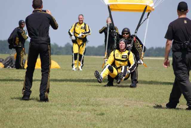 Jump marks Signal Corp&#039;s 150th anniversary