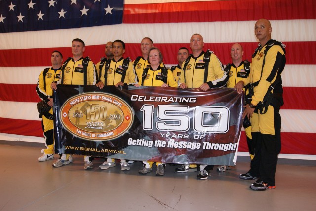 Soldiers marks Signal Corp\&#039;s 150th anniverary with parachute jump