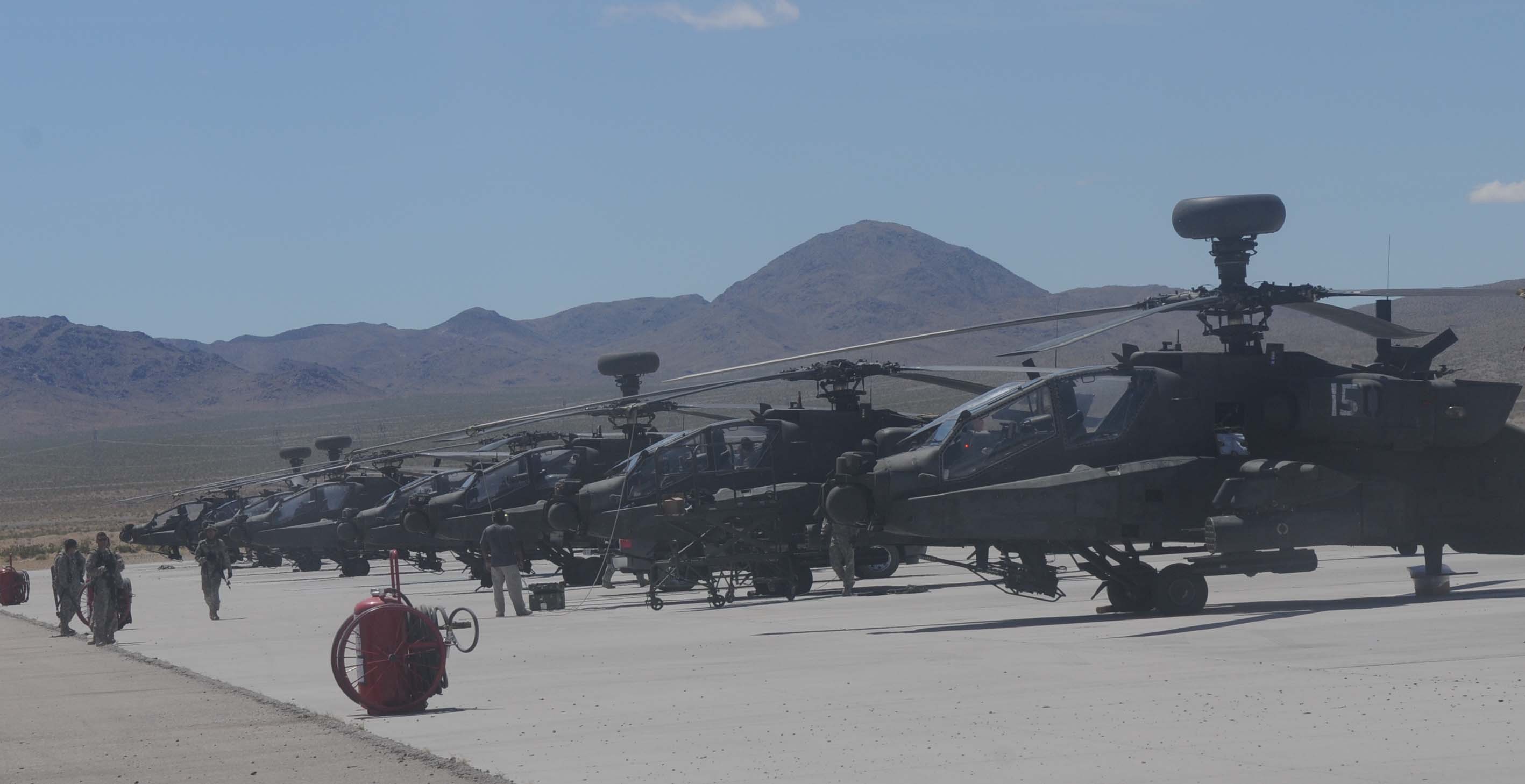 Third Armored Cavalry Regiment Soldiers At The National Training Center ...