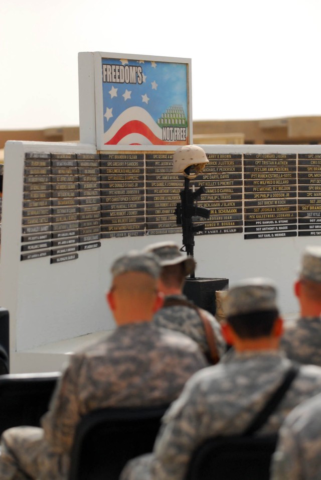 TF12 Memorial Day in Iraq
