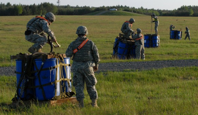 16th Sust. Bde. Soldiers conduct airdrop, slingload training