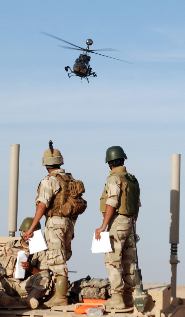 U.S., Iraqi Army train in air-to-ground integration