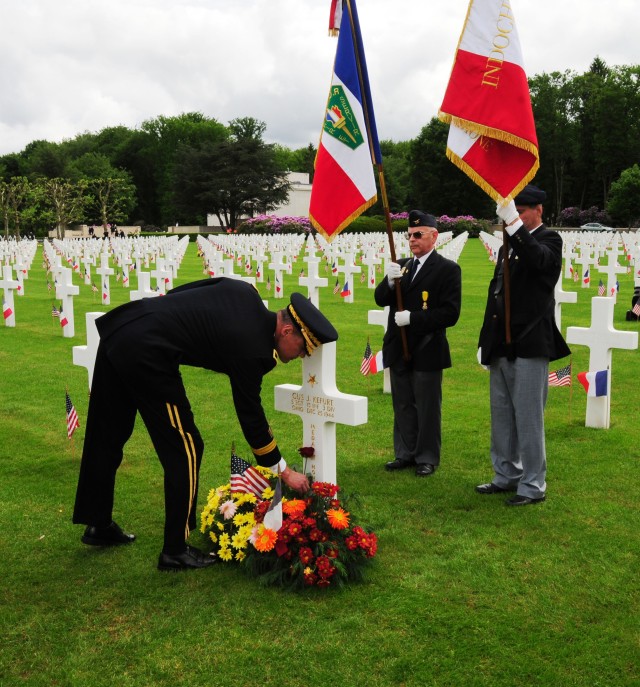 JMTC Soldiers honor WWII sacrifices