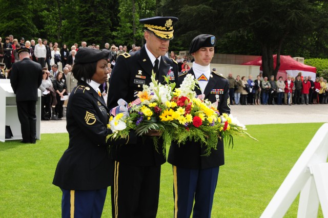 JMTC honors WWII sacrifices