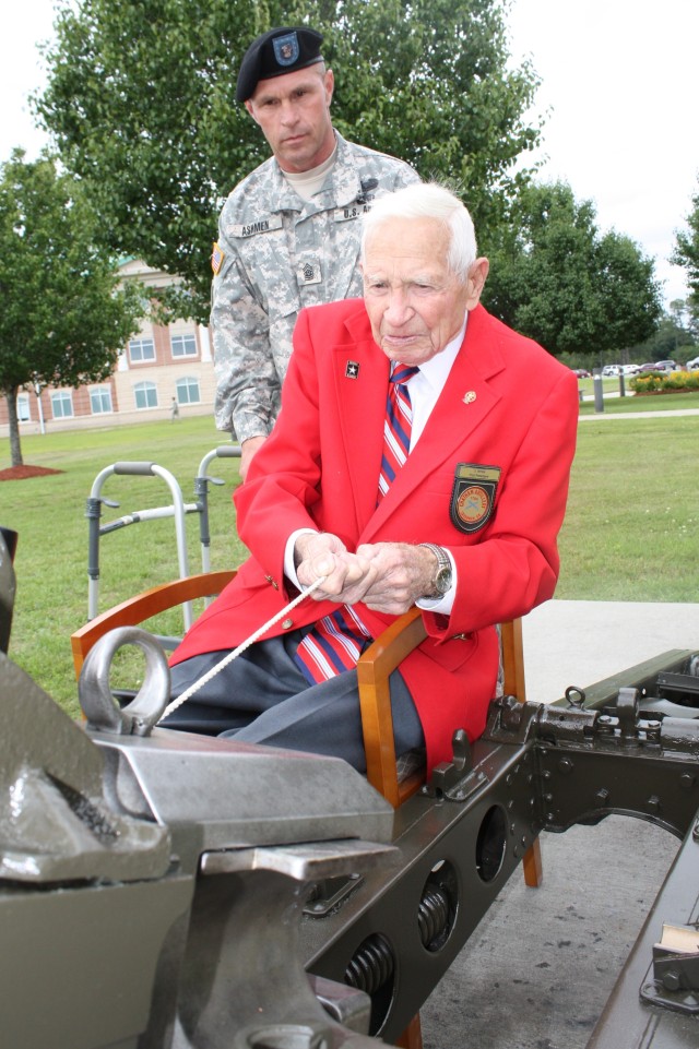 Fort Stewart recognizes World War II vets