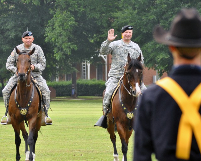 Thurman becomes 18th commander of U.S. Army&#039;s largest command