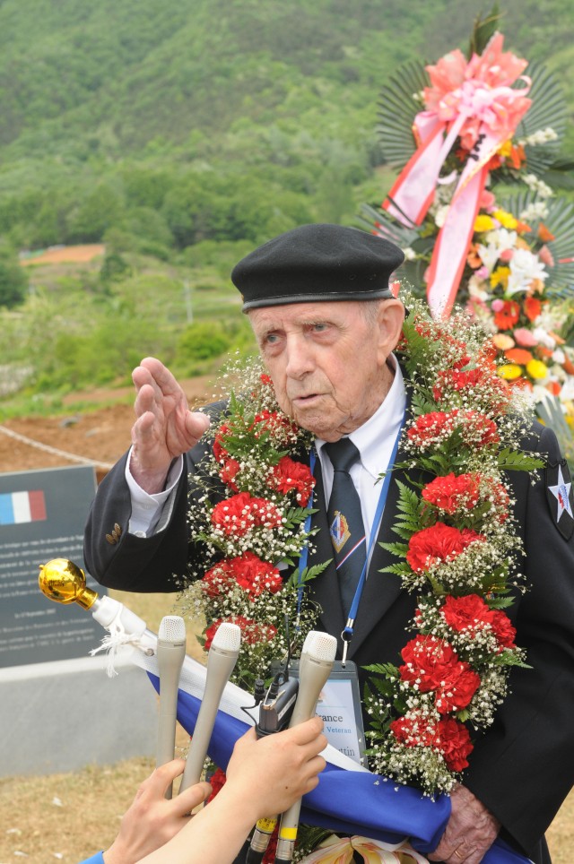 Korean War Veterans commemorate &#039;three hard nights&#039; of battle