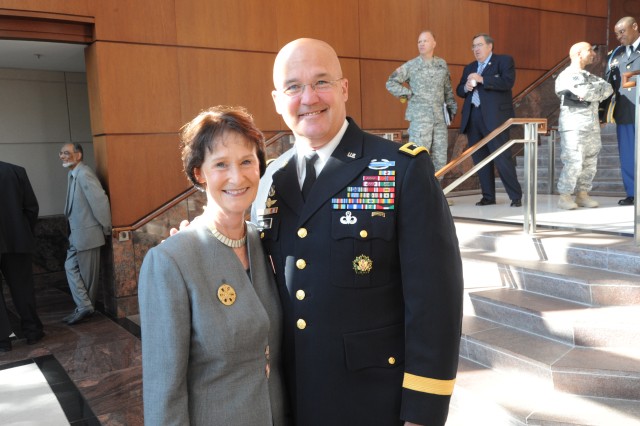 Army Strong Week proclaimed in Fairfax County!