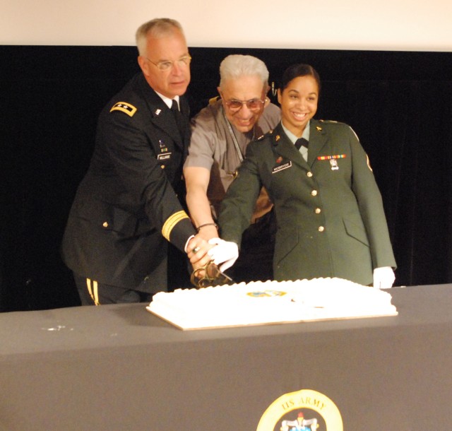Army War College celebrates Army birthday
