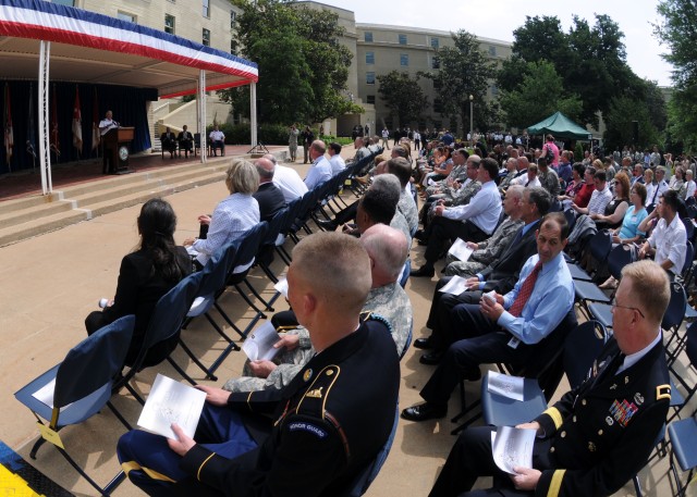 235th Army Birthday Cake-cutting Ceremony