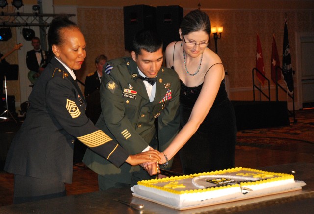 2010 Mid-America Army Birthday Ball, St. Louis
