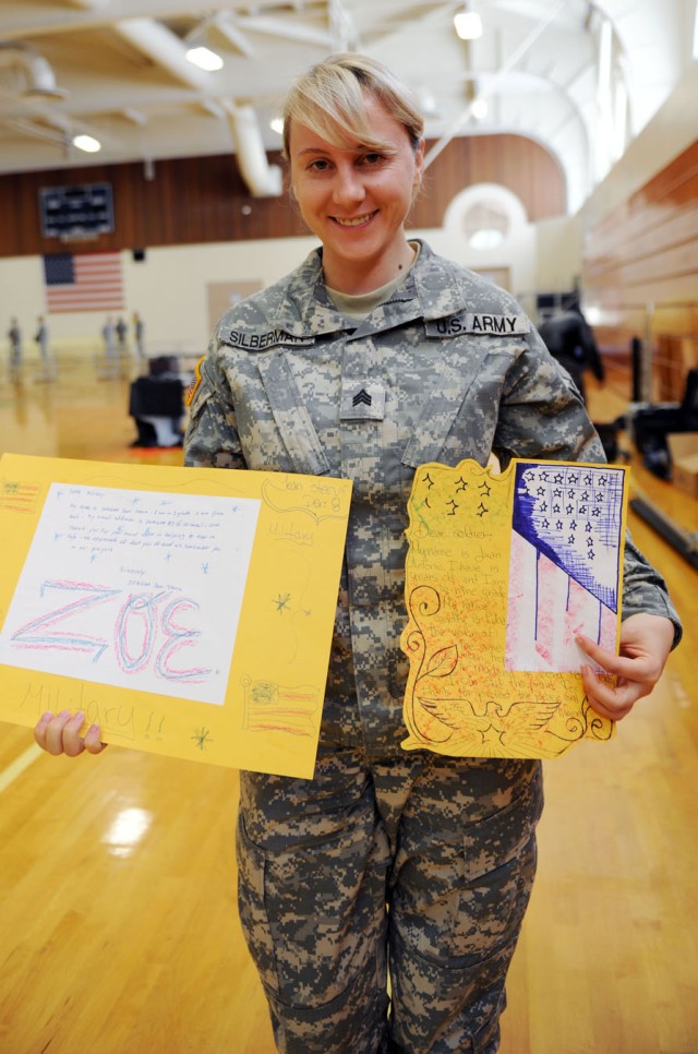 Presidio of Monterey Soldiers admires artwork, support from Miami high-school students