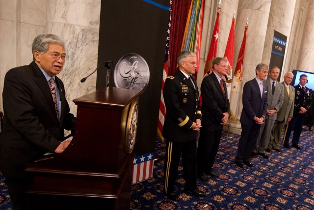 Army Birthday Capitol Hill cake-cutting