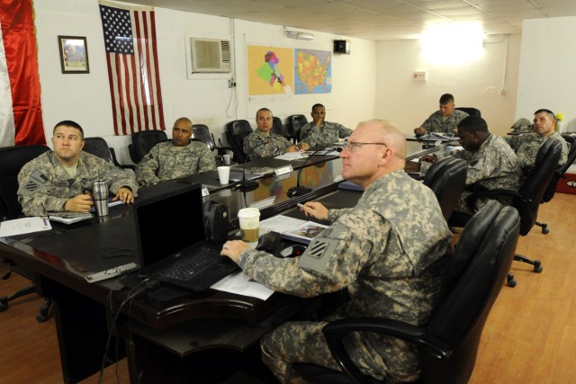 Senior NCOs learn from dirst sergeants