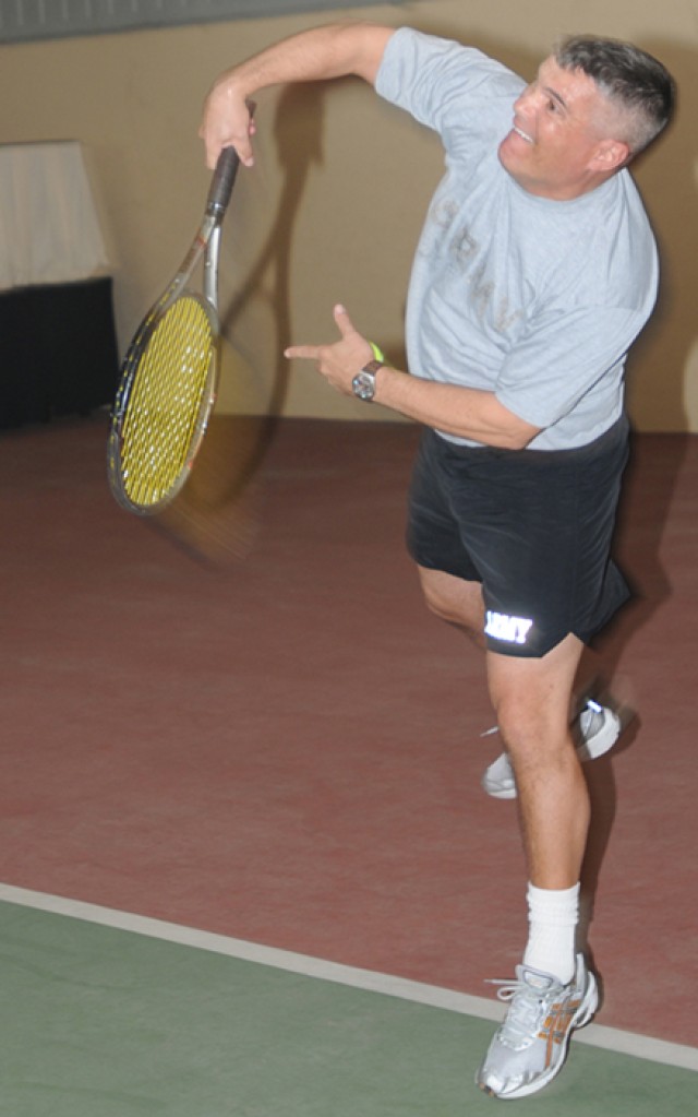 Soldiers compete in Garuda Shield 2010 sports day