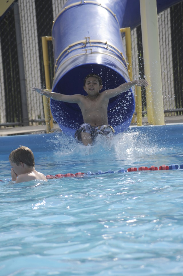 Soldiers volunteer to be lifesavers at Fort Carson pools