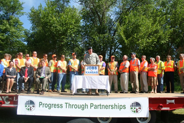 K-18 to become four-lane freeway between Ogden and Manhattan