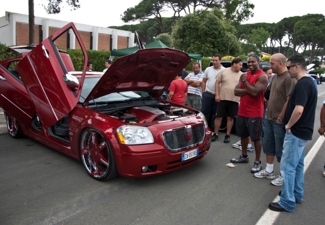That car rocks
