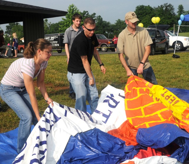 Sustainers reach out to community children