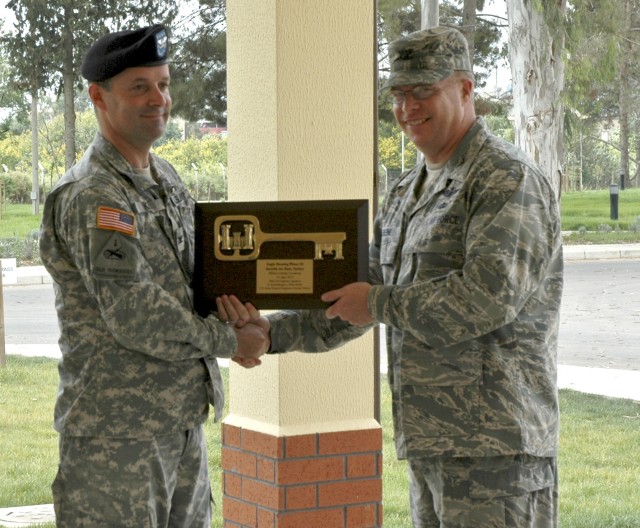 USACE delivers key to Incirlik's Eagle housing community