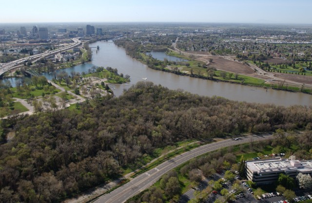 Corps approves Sacramento-area vegetation variance