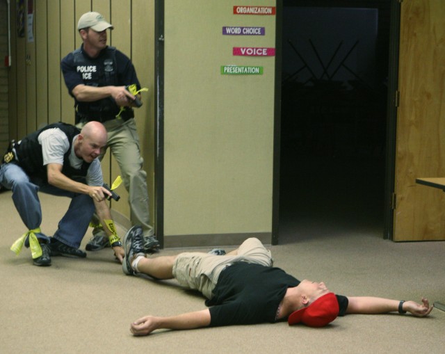 Detaining a suspect