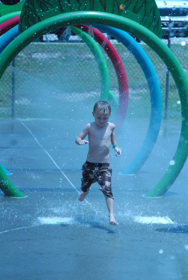 Summer splash: Soaring temperatures stir water activities