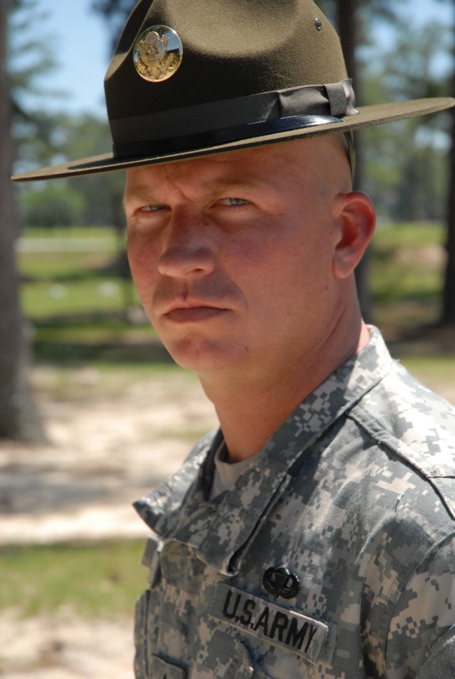 army drill sergeant shot