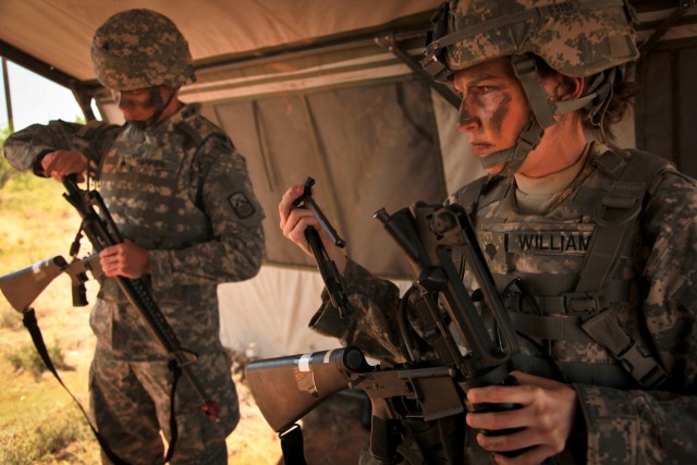 Signal Soldiers compete