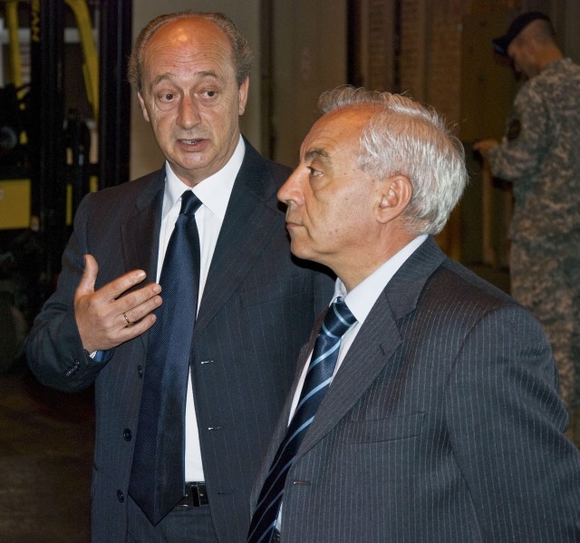 Italian official visits U.S. Army facility