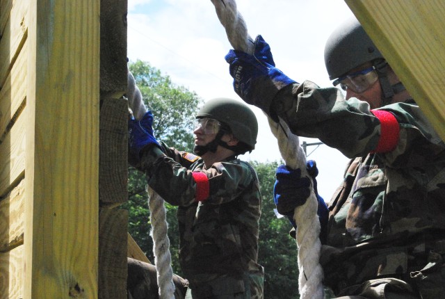 Students explore military challenges